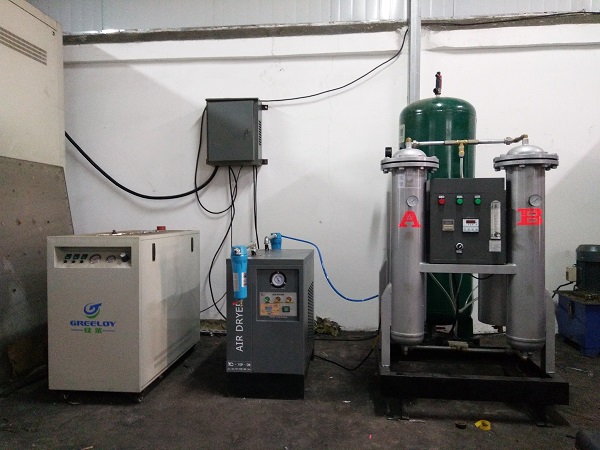 西安(an)某科技大學(xue)實驗室用制(zhi)氮機